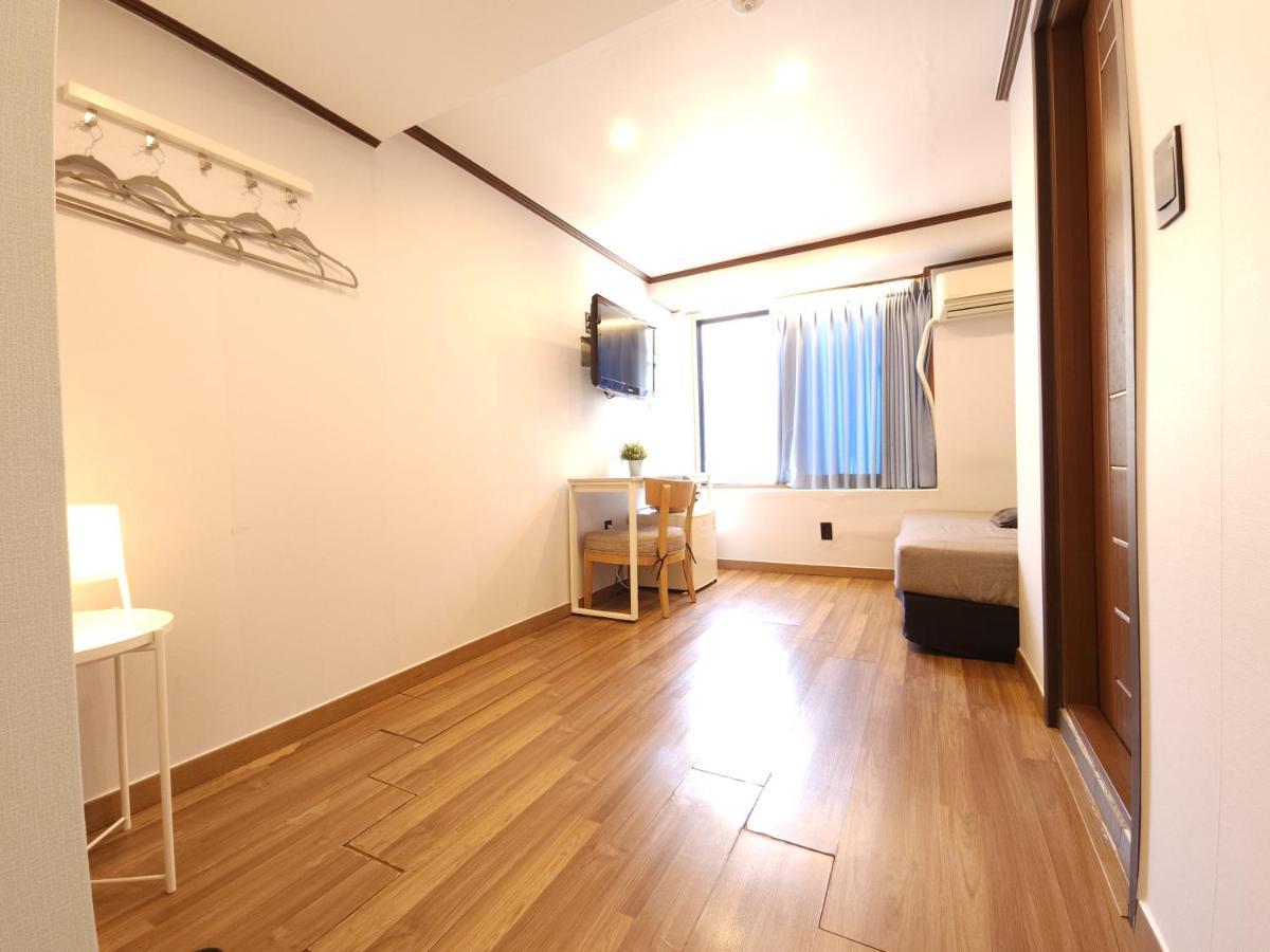 Oyo Rooftop Hostel Seul Zewnętrze zdjęcie